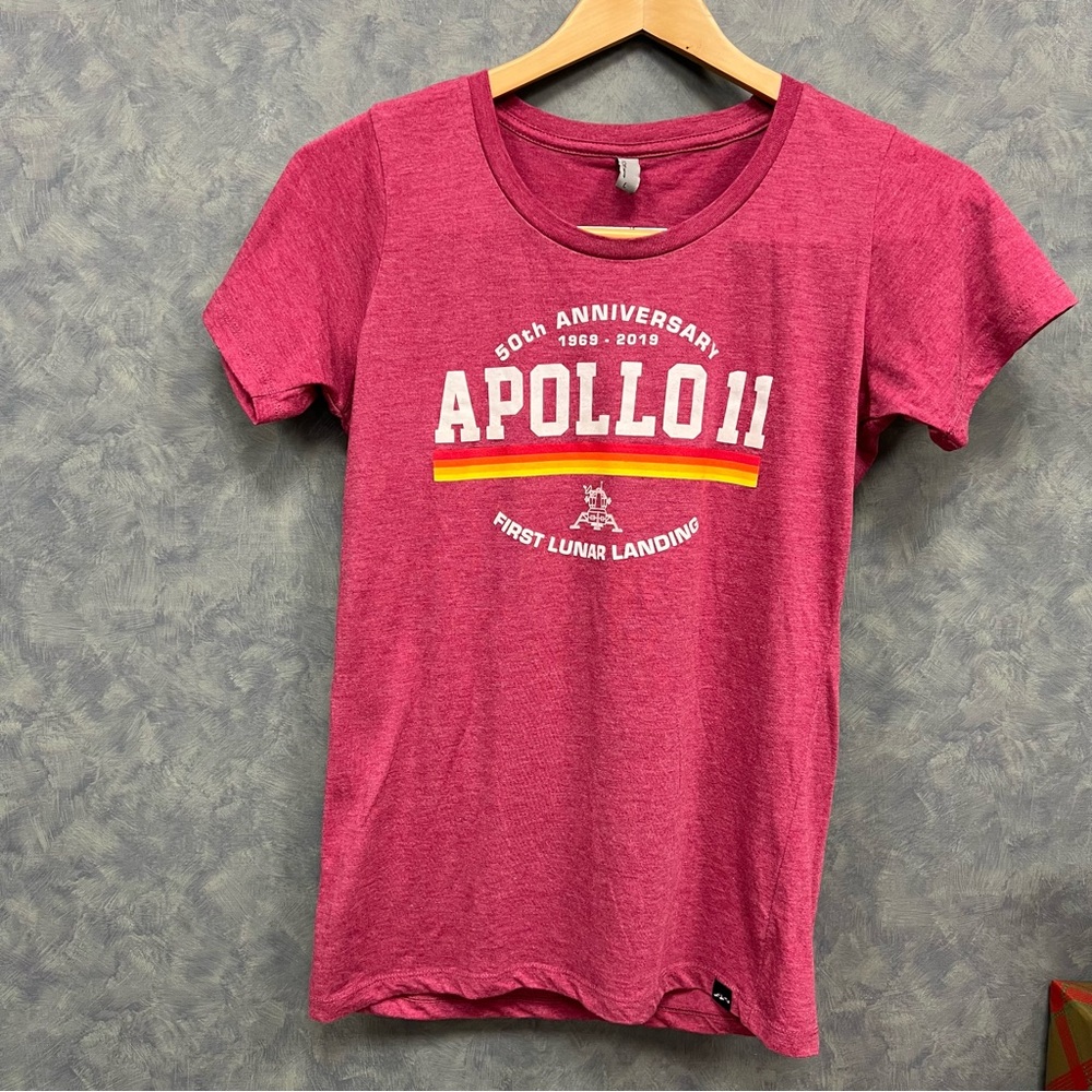 Apollo 11 50th Anniversary Lunar Landing Women's‎ Red Graphic Tee Sz L